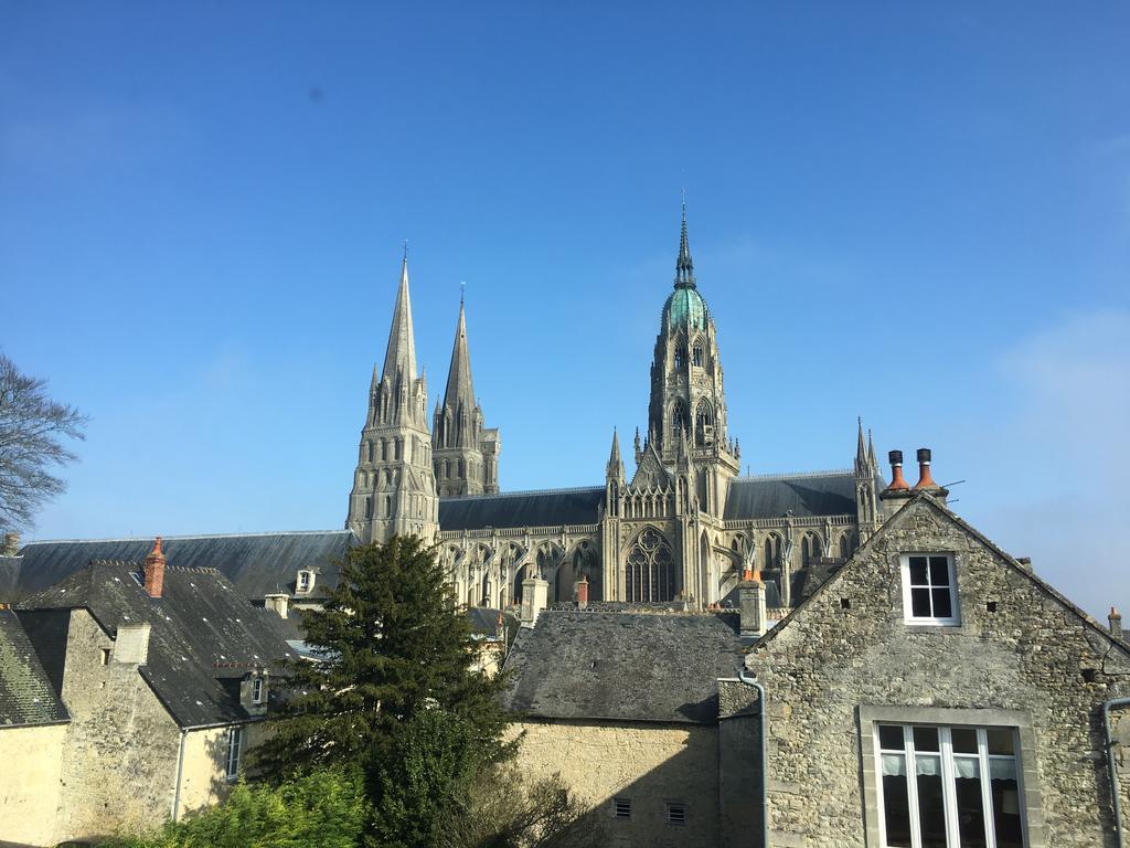 La Tour Louise Acomodação com café da manhã Bayeux Exterior foto
